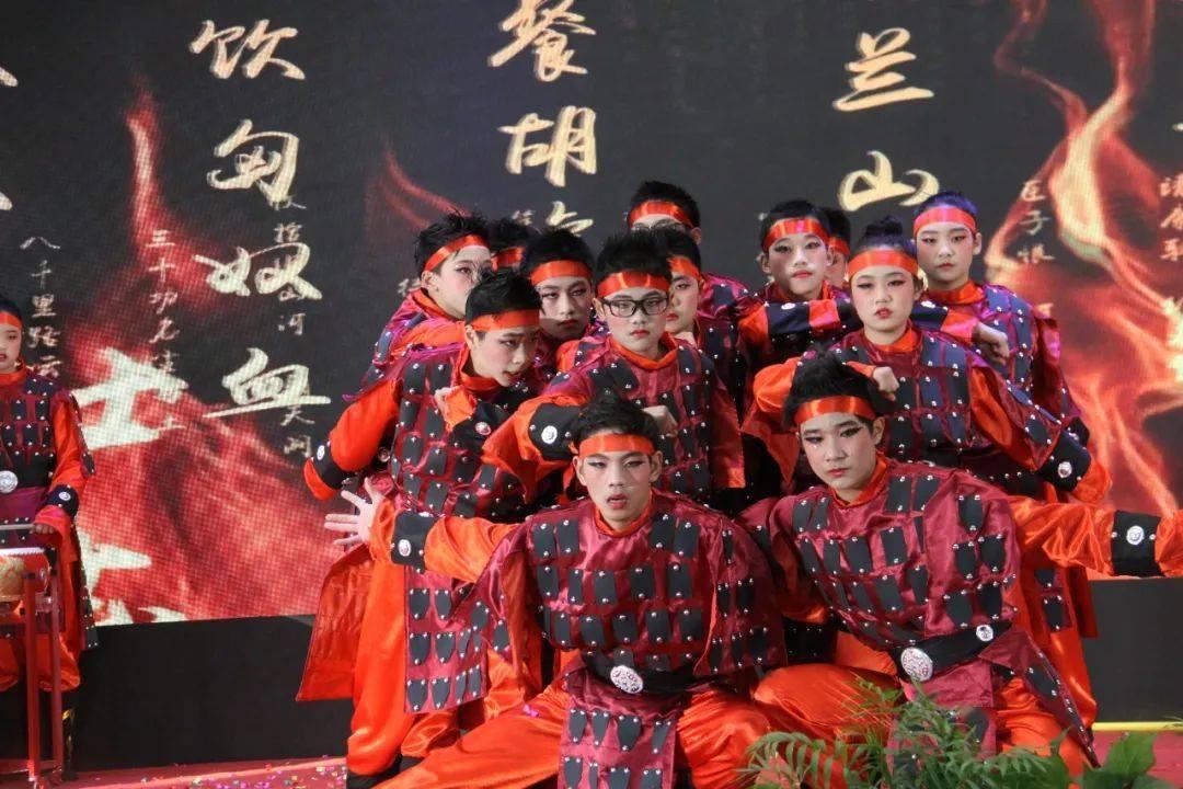 逃离冰淇淋岛屿